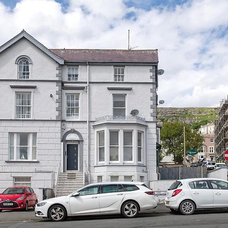 Abbey Road Boutique Holiday Apartment Llandudno Esterno foto