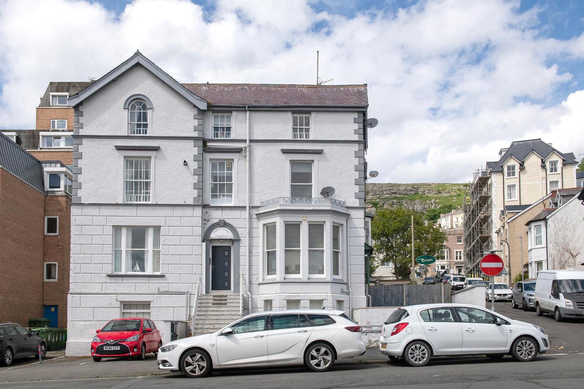 Abbey Road Boutique Holiday Apartment Llandudno Esterno foto